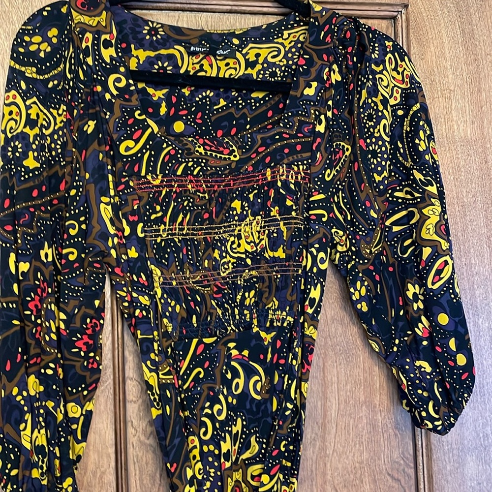 Multicolor black dress with 3/4 sleeves and waist tie in front, side or back